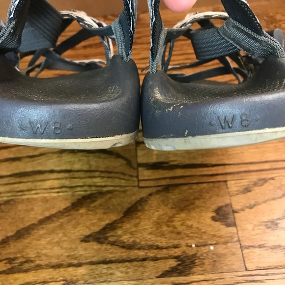 Womens chaco size 8 - Picture 5 of 5